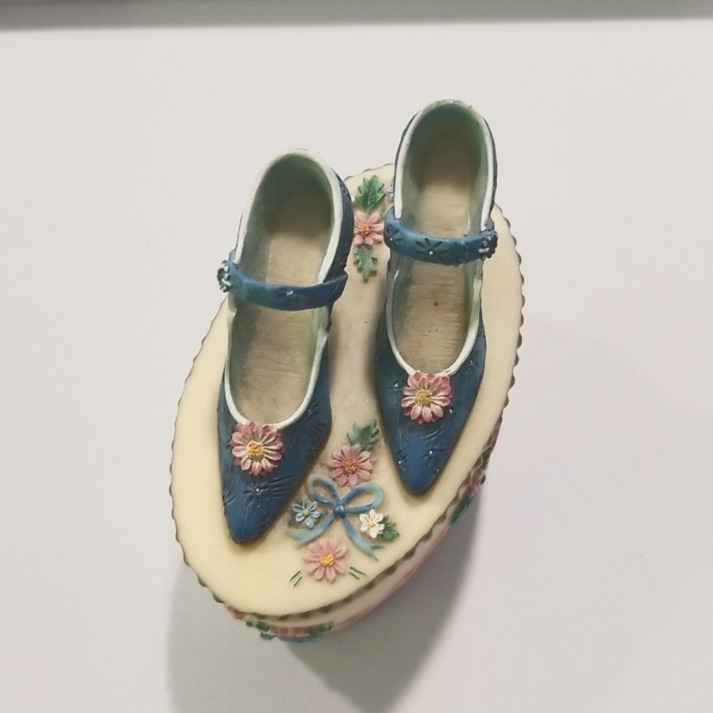 Harrods Knightsbridge Mary Jane Blue Shoes Resin Trinket Box